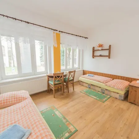 U Kostela בית הארחה