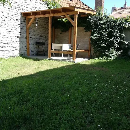 Guest house U Kostela 3*