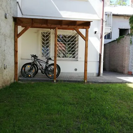 בית הארחה U Kostela