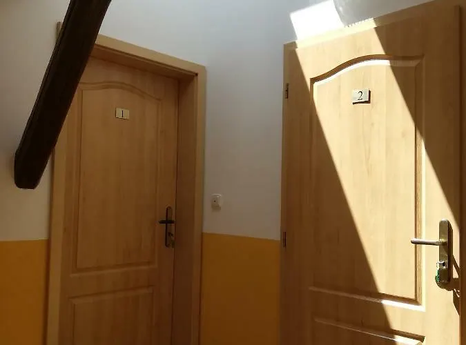 Guest house U Kostela 3*