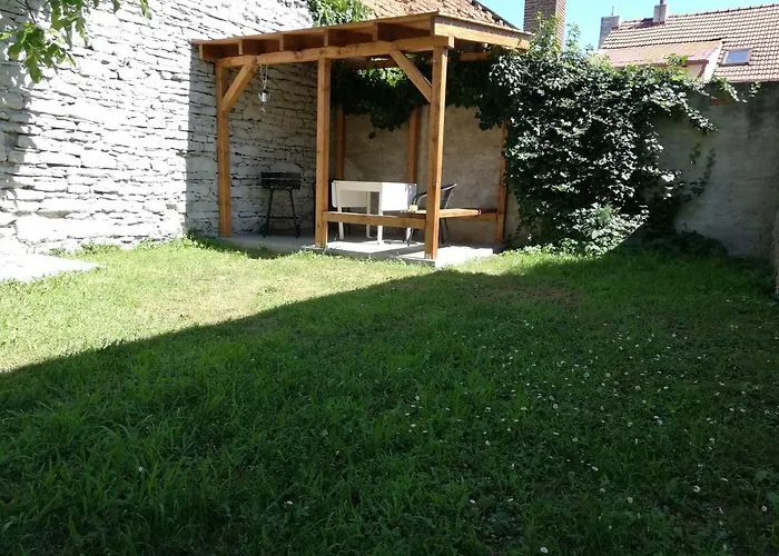 Guest house U Kostela 3*